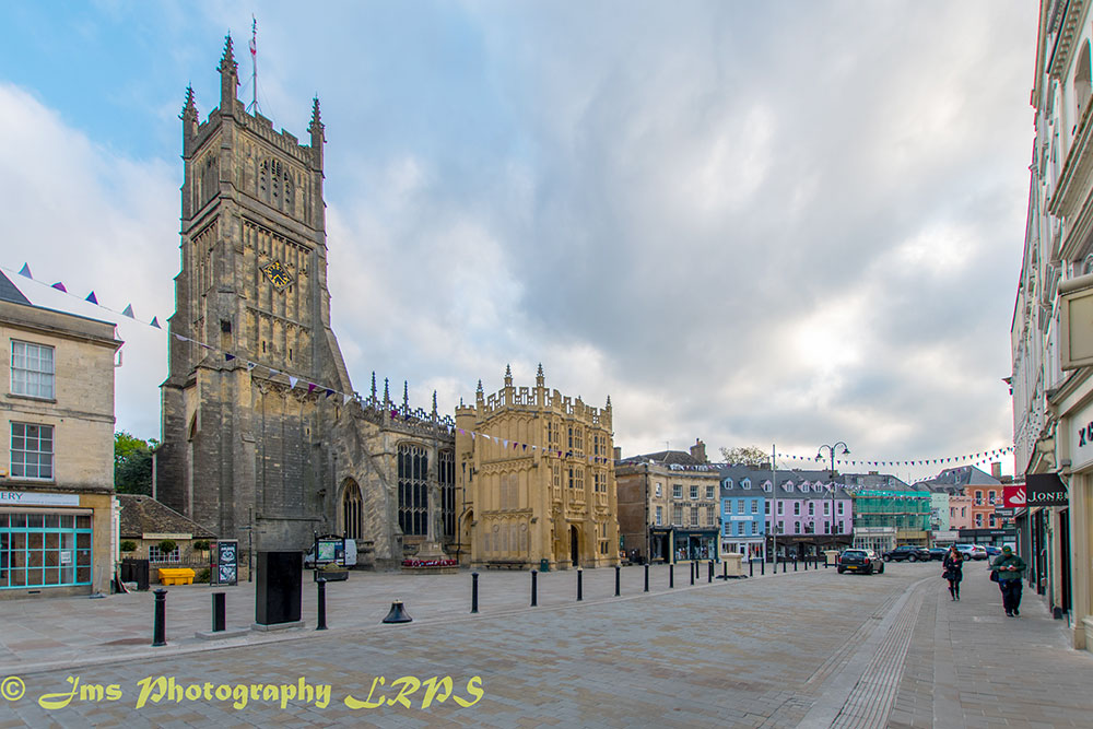 Cirencester site Independently promoting Ciren for 19 years